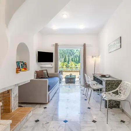 Doliva Chris Private Pool Διαμέρισμα